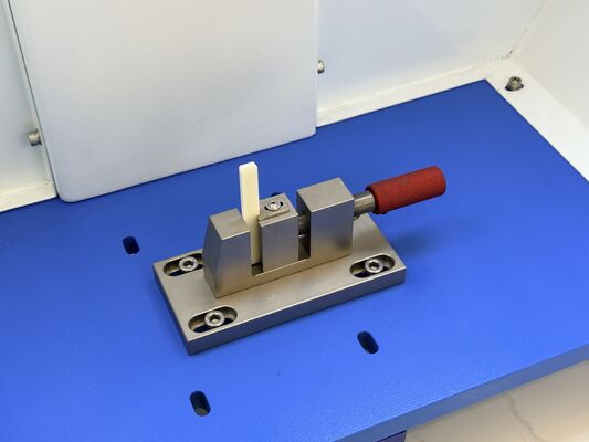 Testatore di impatto Izod