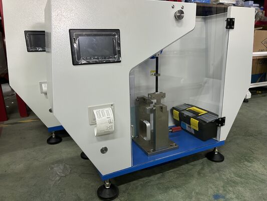 Display digitale Izod e Charpy Impact Testing Machine HT-5D-CM